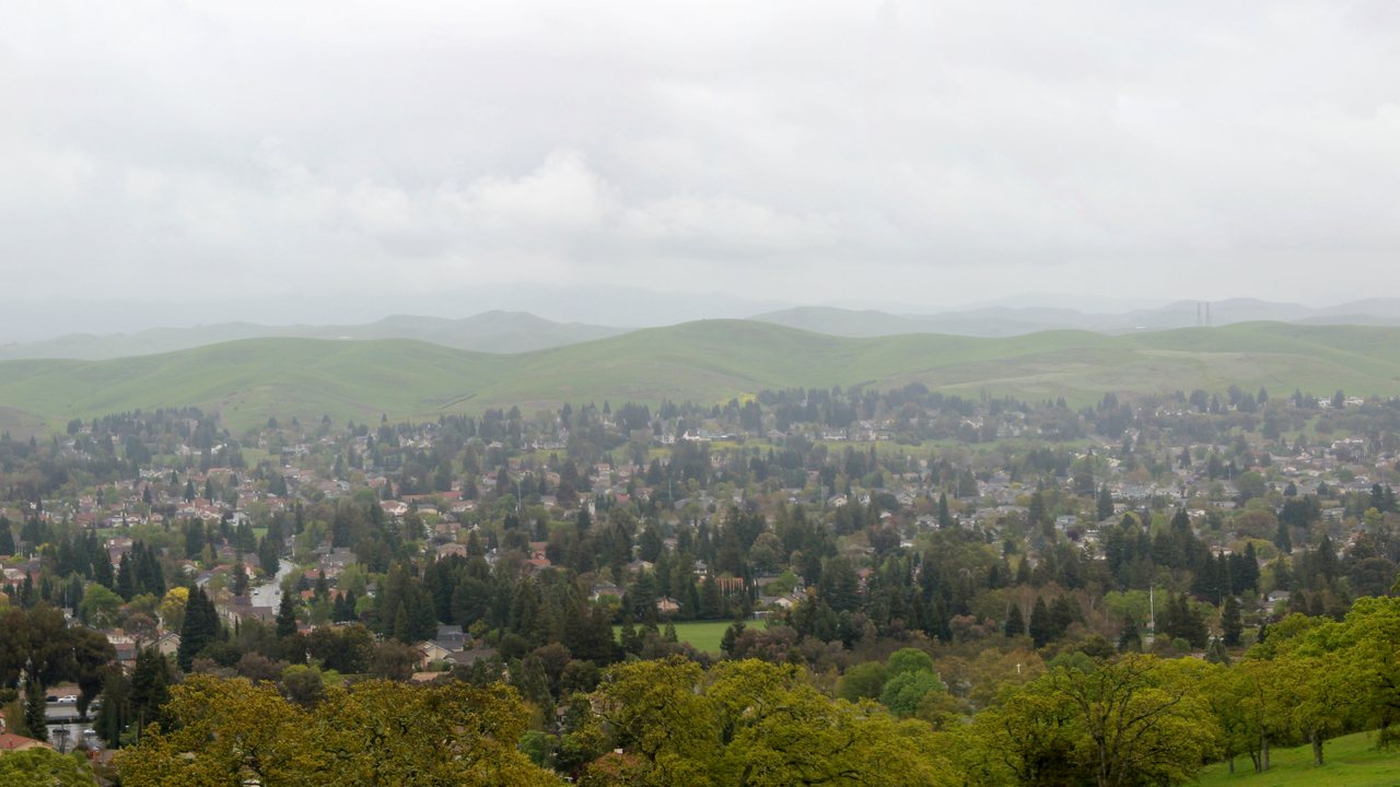 San Ramon hillside neighborhoods against East Bay hills